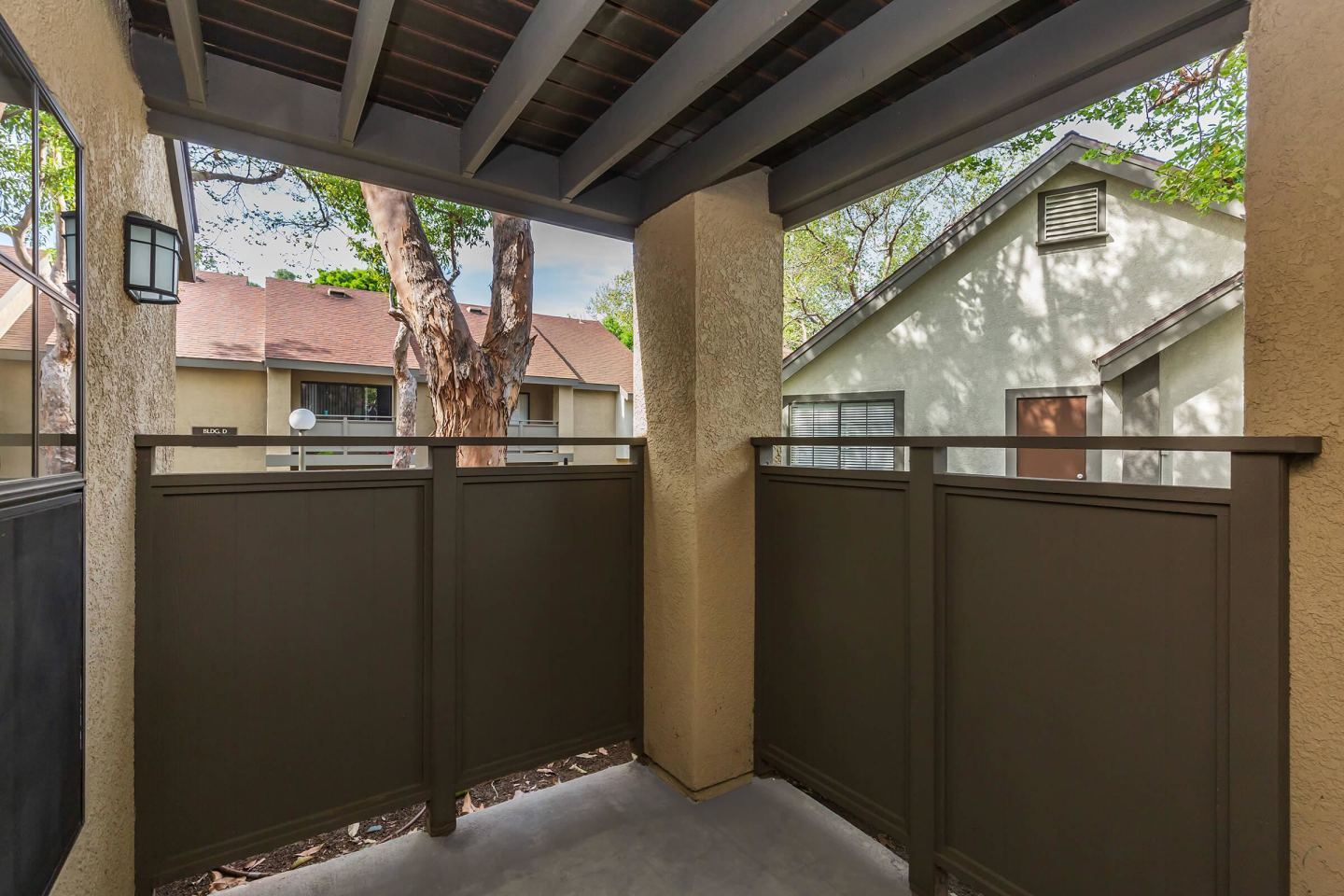 Oak Tree Court Image 38
