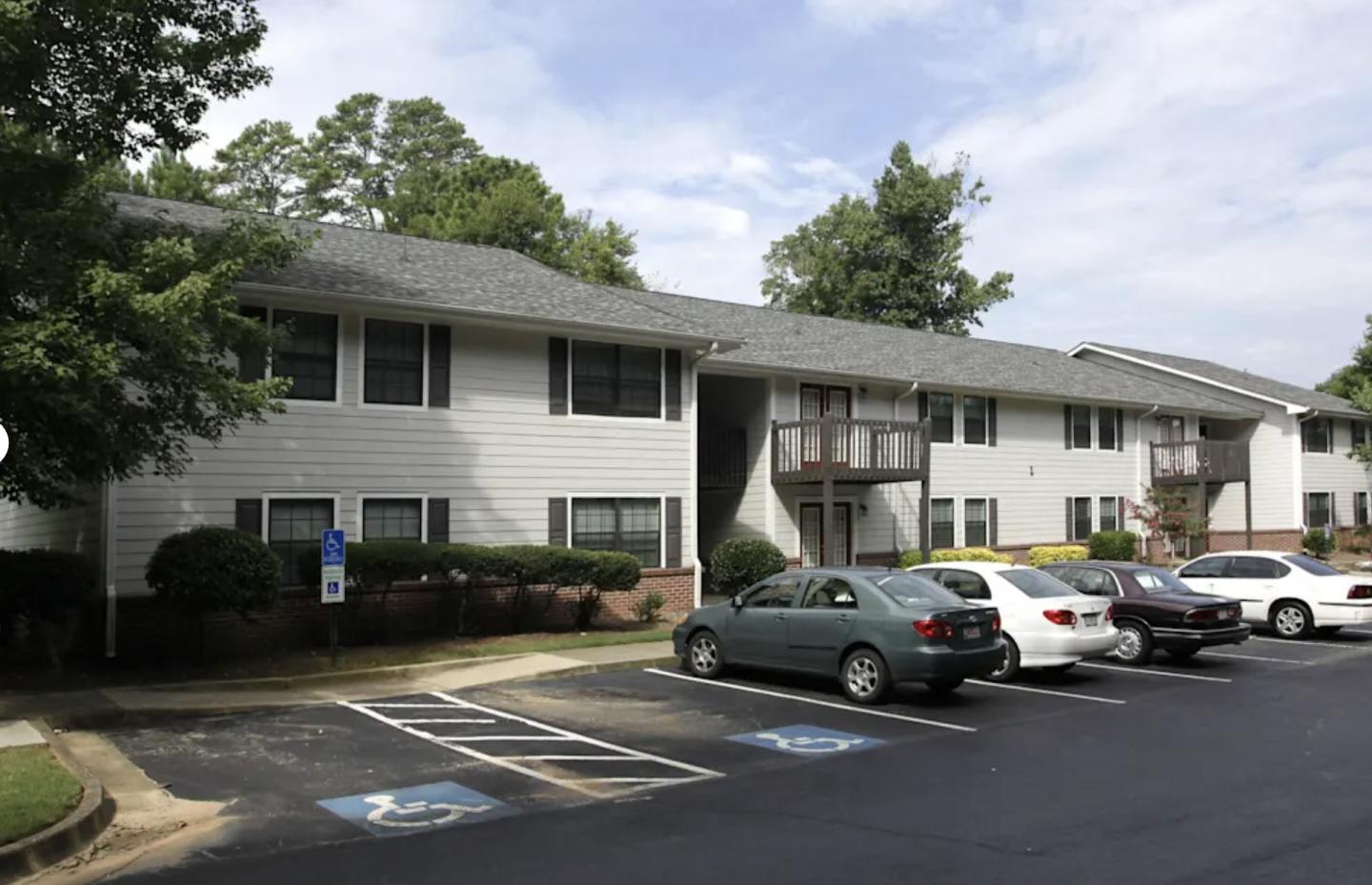 Campbell Creek Apartments Image 2