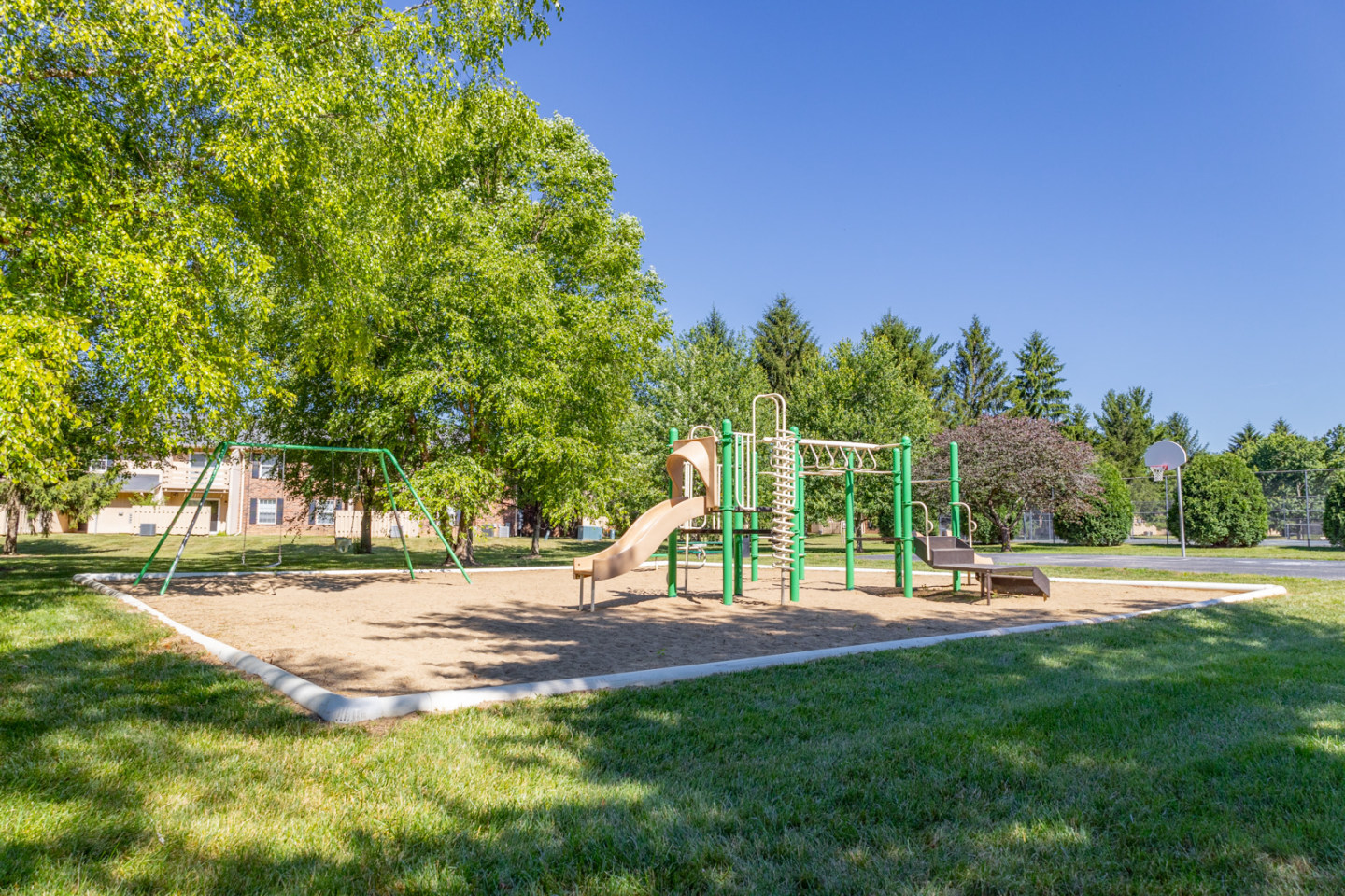 Briarwood Apartments Image 11