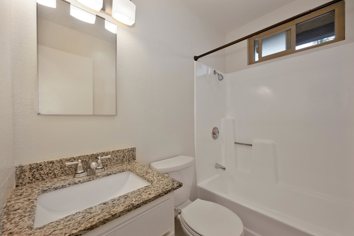 Elan Sea Lofts Image 29