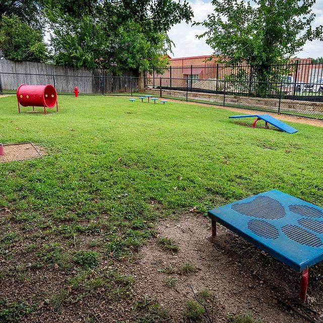 Park West Apartments Image 29