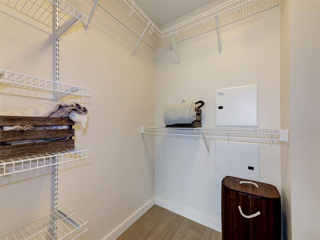 Artline Apartments Image 12