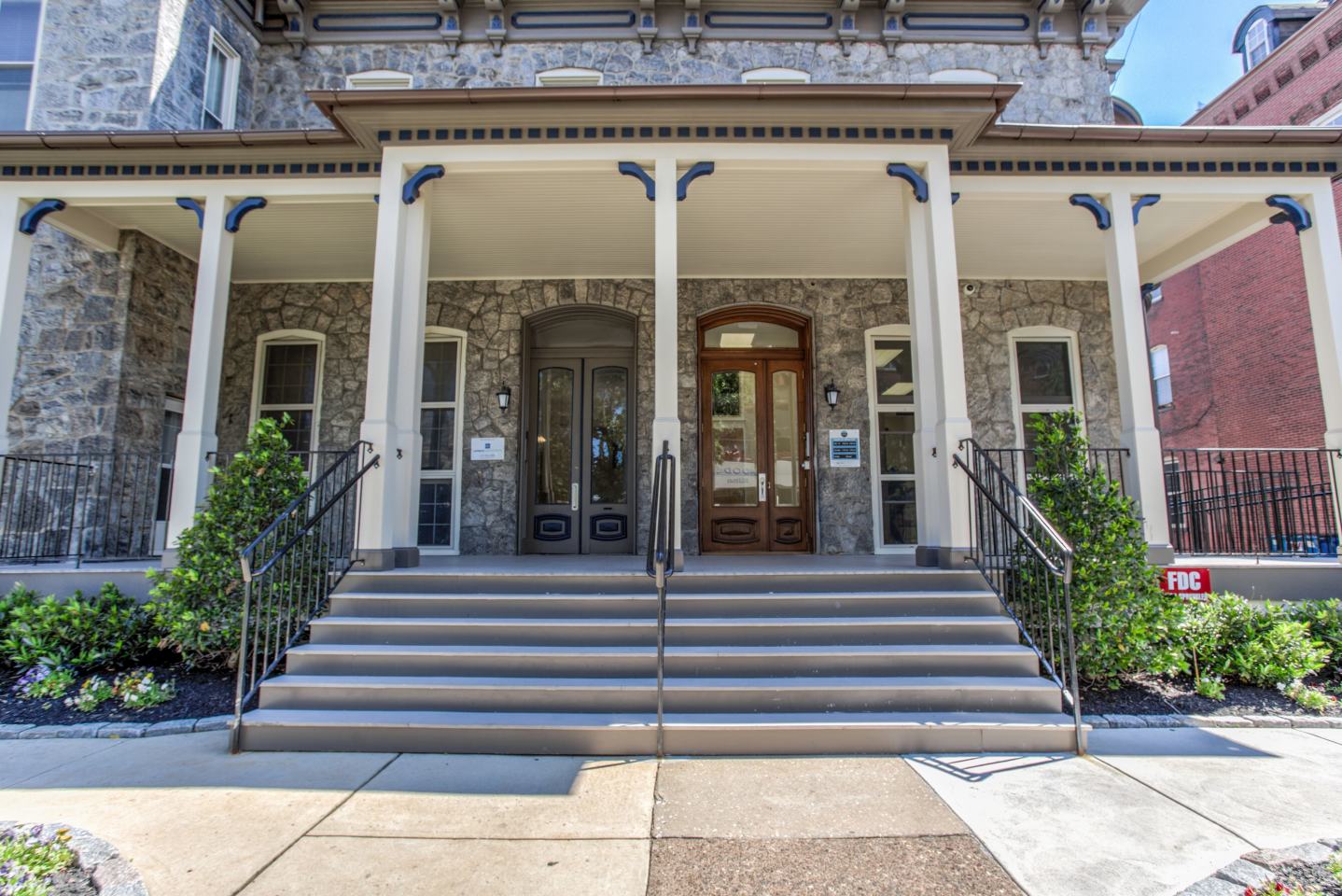 4104 Walnut Street Image 2