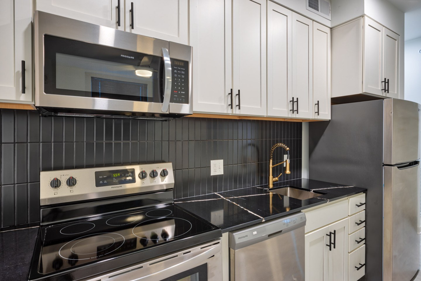 142 West York Street Apartments Image 29