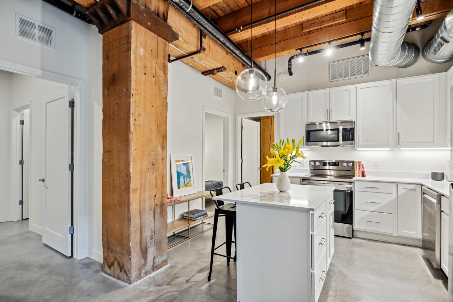 724 Lofts Image 8