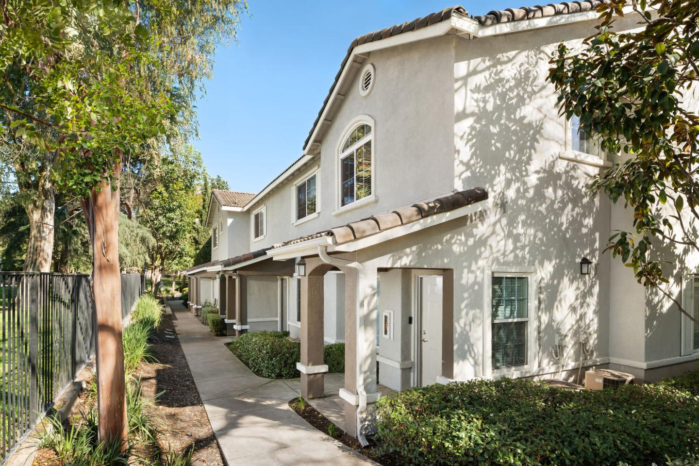 Del Mar Apartments Image 15