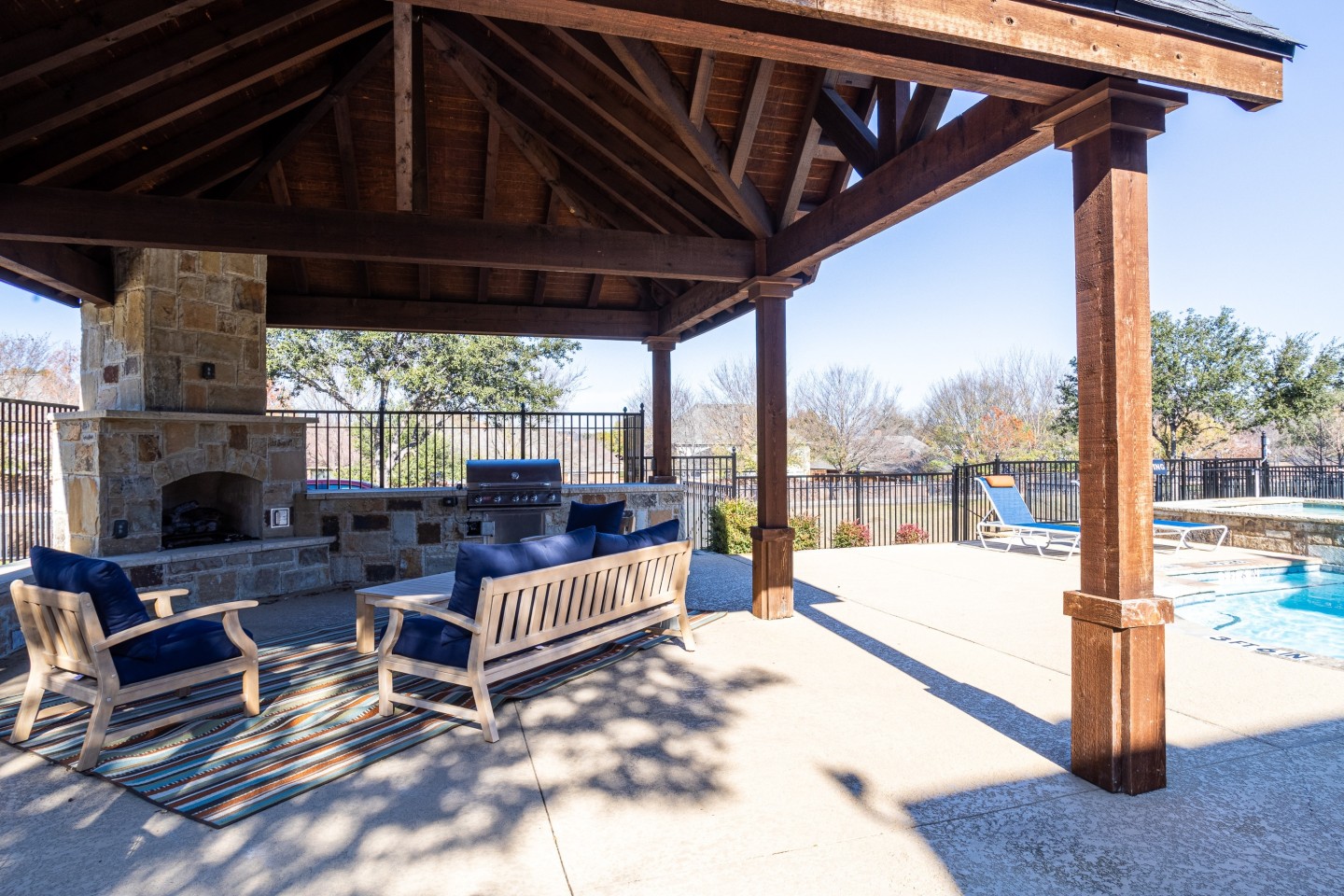 Varia at Highland Village Image 22