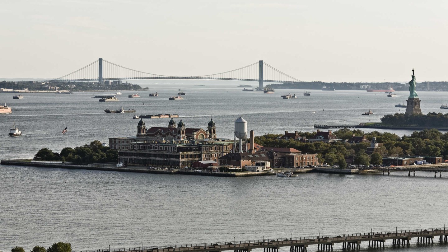 Portside Towers Image 17