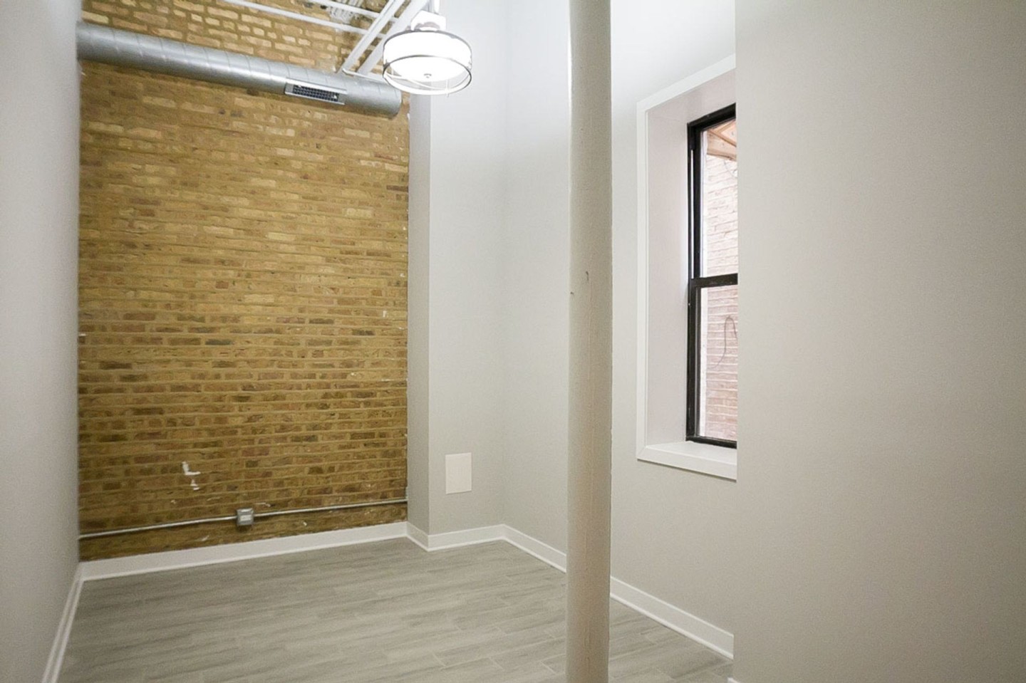 4433 West Fullerton Avenue Image 19