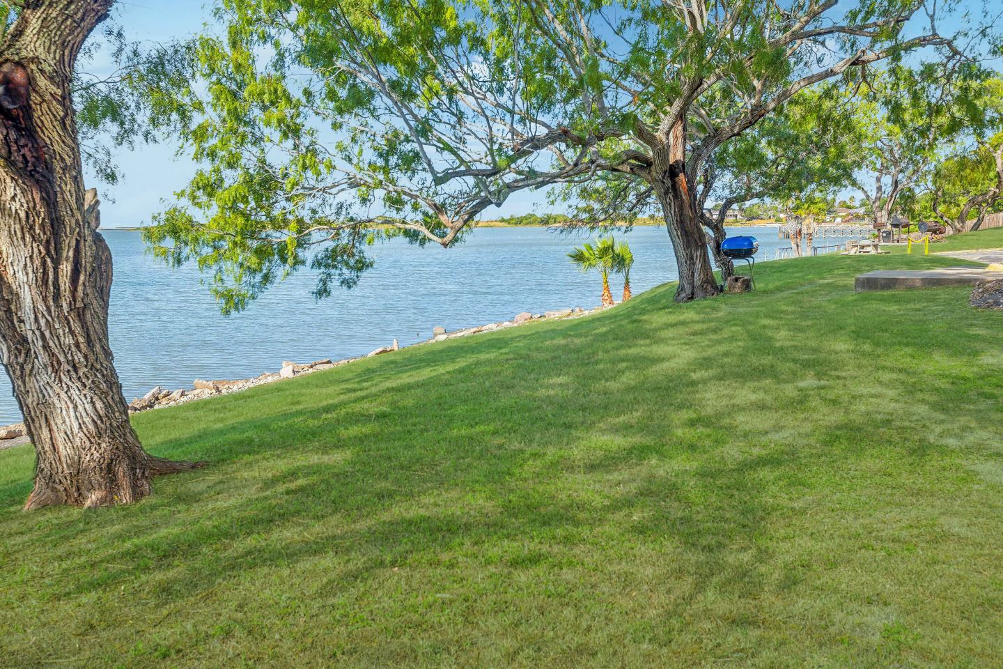 The Bay Club Apartments Image 16