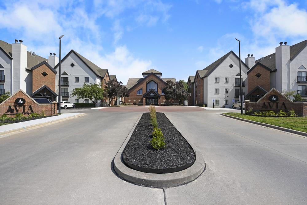 AVIA Apartments at College Boulevard Image 1