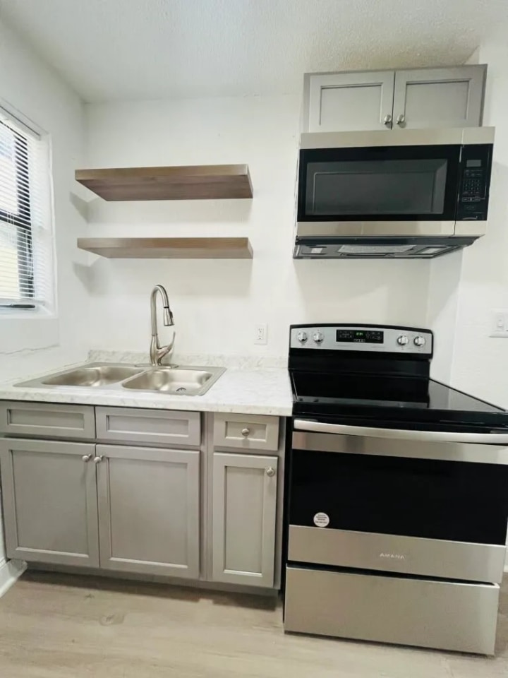 The Landings @ 237 Apartments Image 4