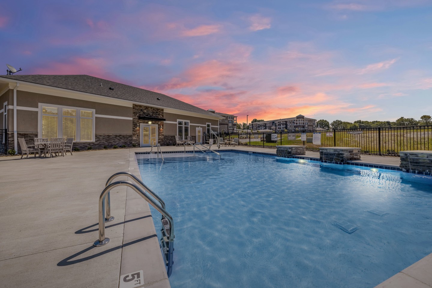 Bonavia Luxury Apartments Image 52