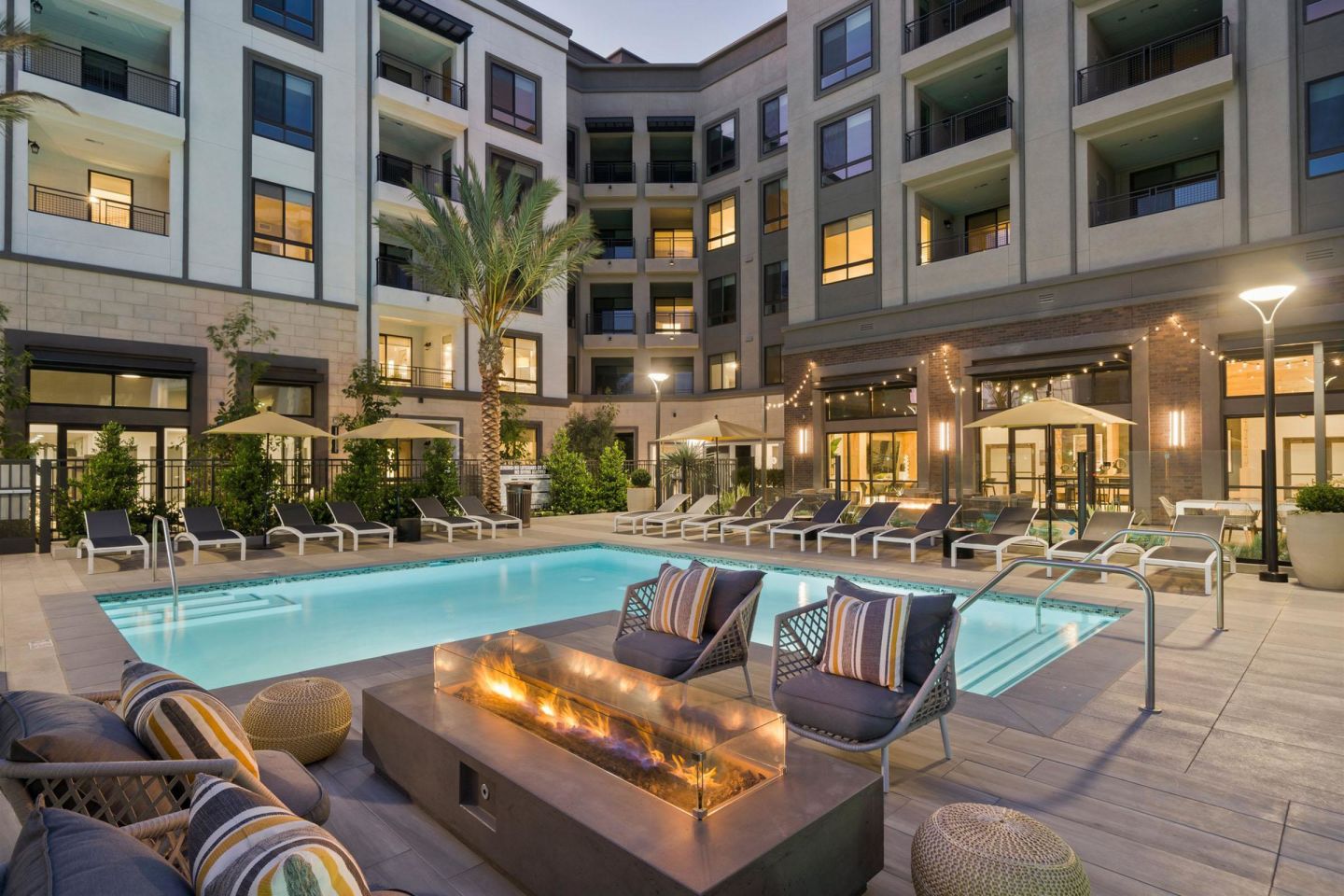 Link OC Apartments Image 1