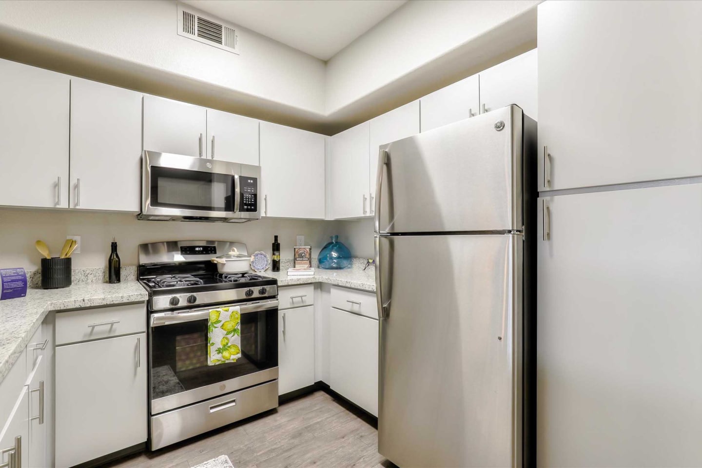 South Valley Ranch Apartments Image 35