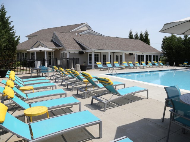 Yugo Lexington Campus Court Image 9