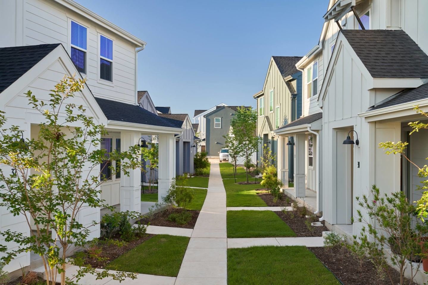 YardHomes Hero Way Image 2