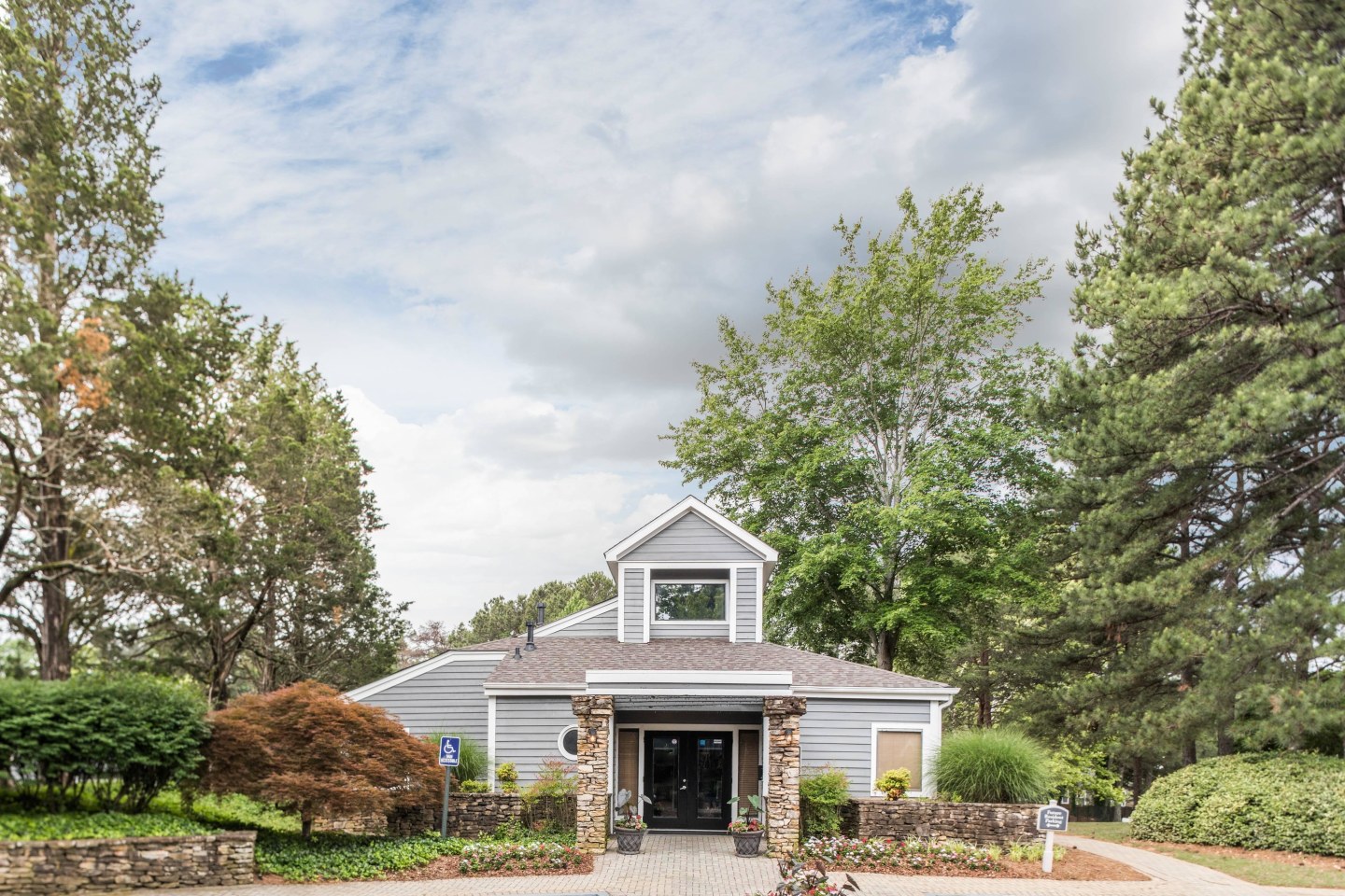 Crestmont Image 25