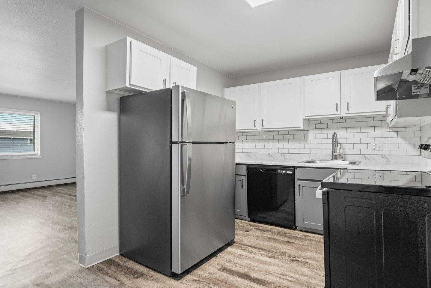 Tiburon Apartments Image 14