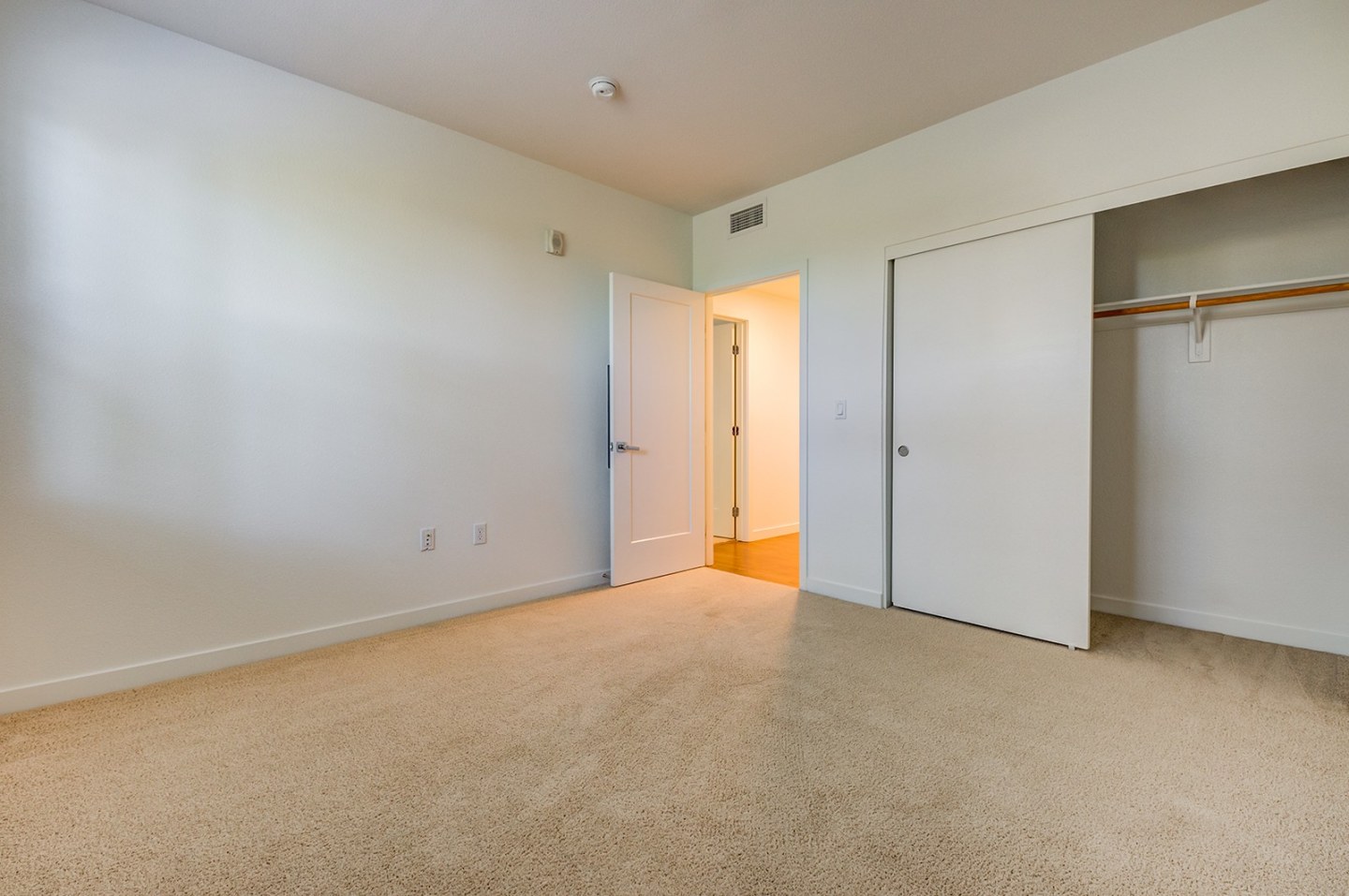 6tenEast Image 35