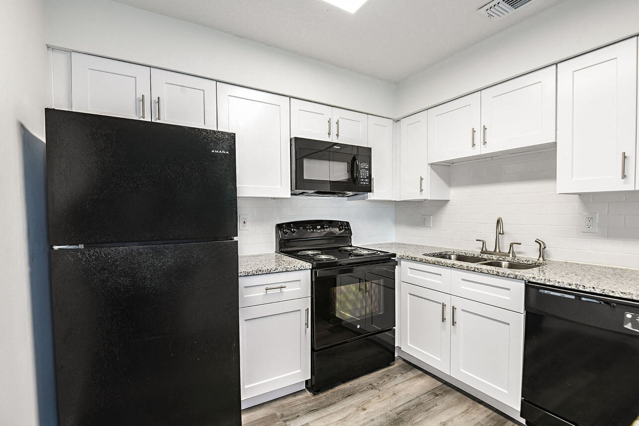 Woodlake Villas Image 16