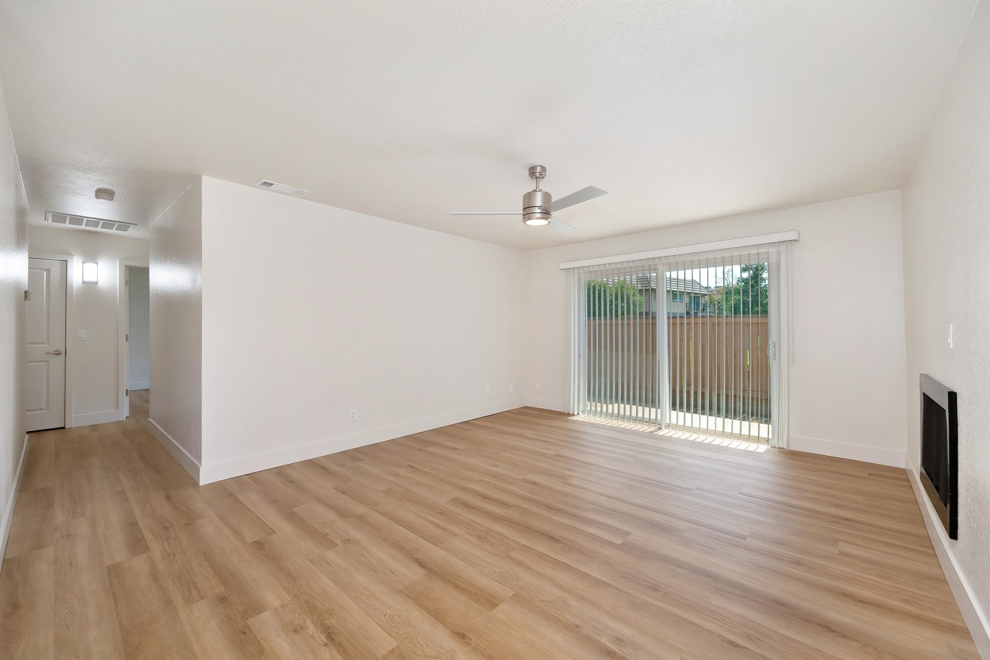 Brentwood Apartments Image 8