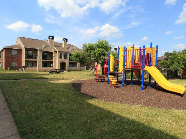 Remington Place Apartment Homes Image 2