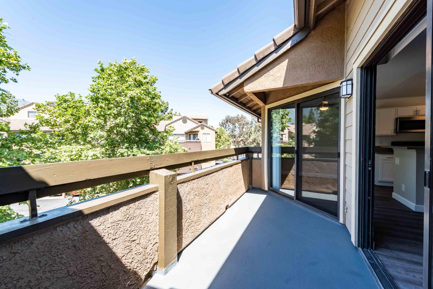 Creekside Alta Loma Image 3