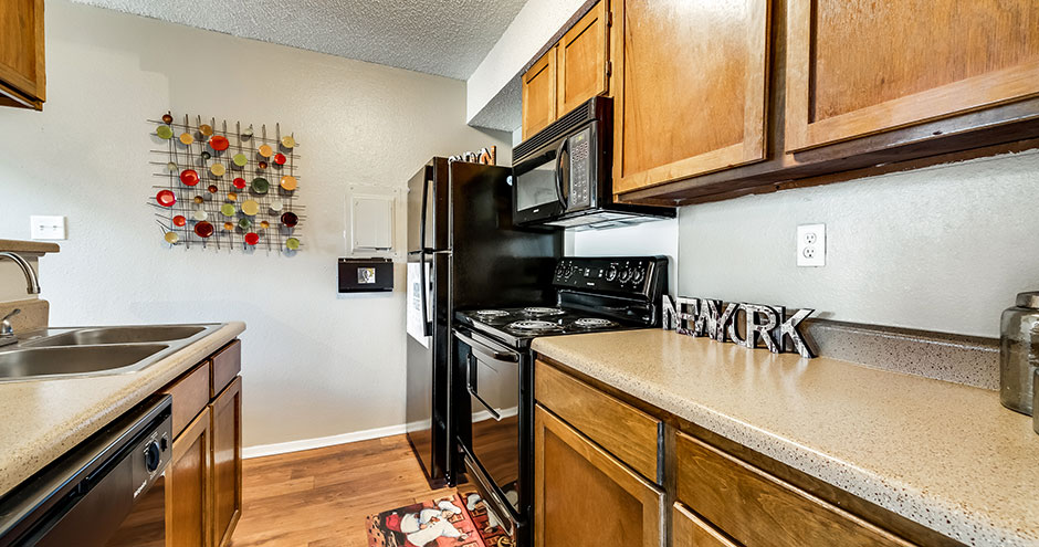 Chelsea Creek Apartments Image 2