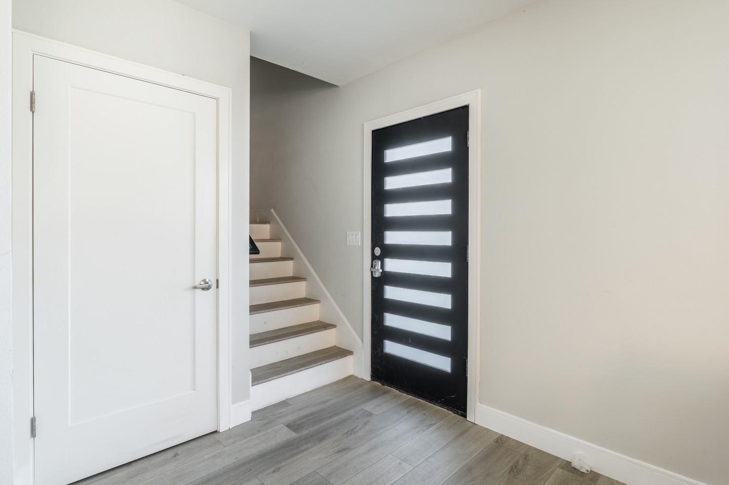 1458 37th Place - Co-Living Image 7
