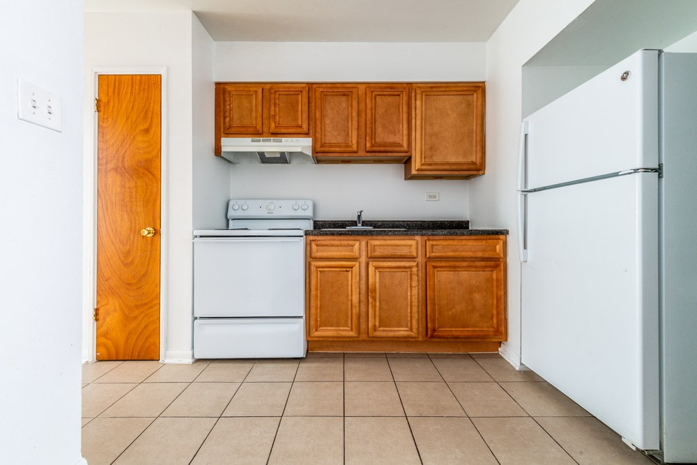 5015 W Jackson Blvd Image 5