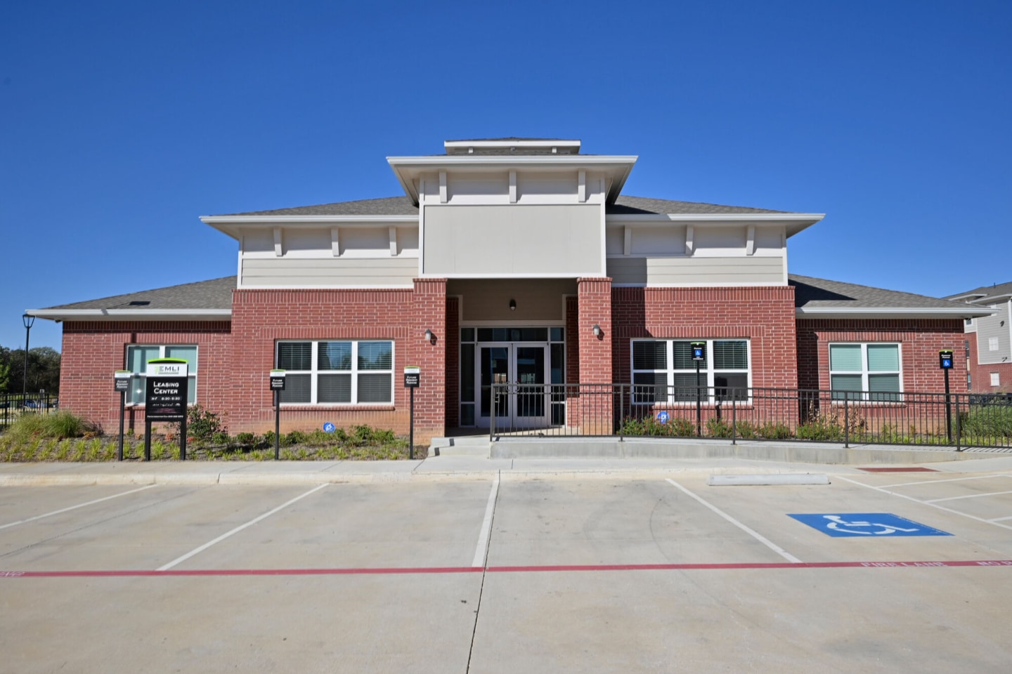 EMLI at Pecan Creek - Affordable Housing Image 6