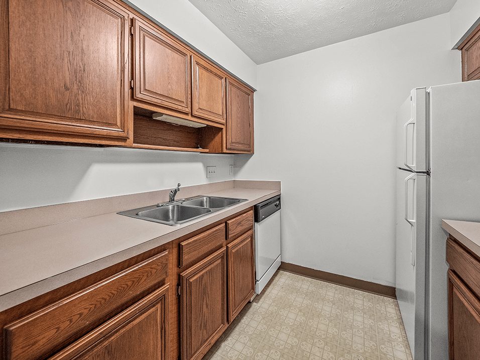 Cedarwood Village Image 4