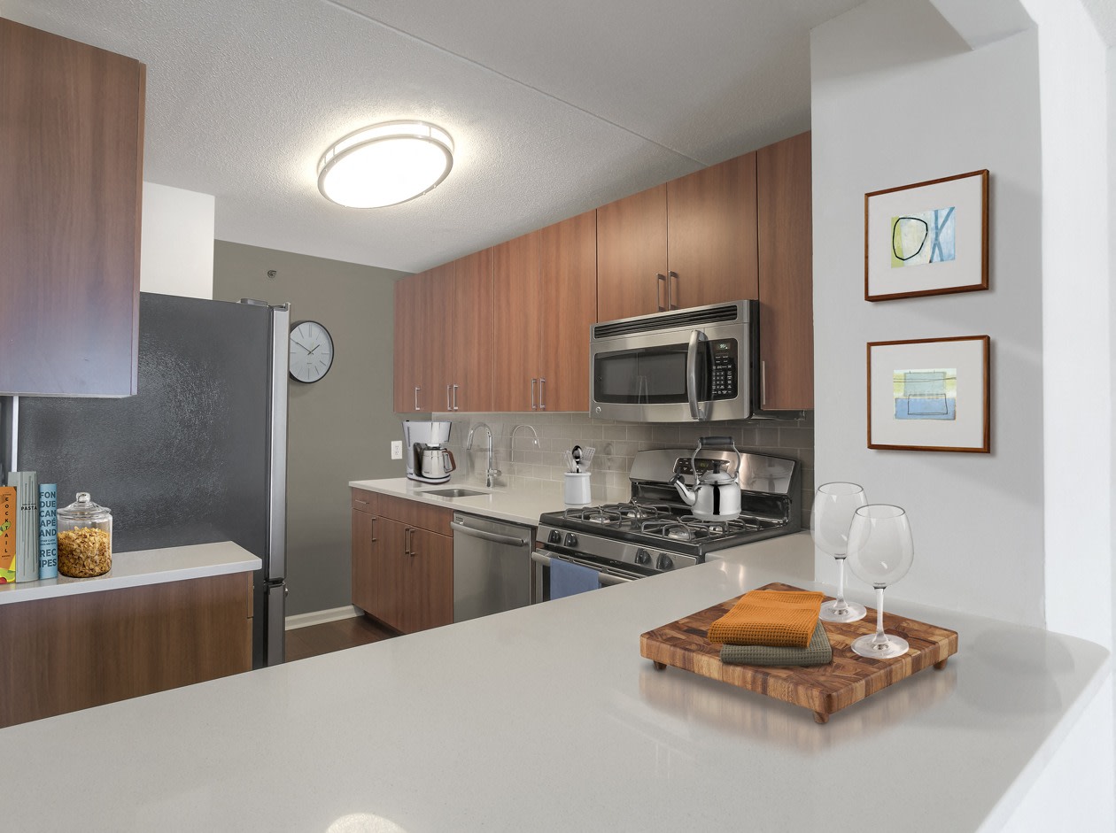 10 West Apartments Image 1