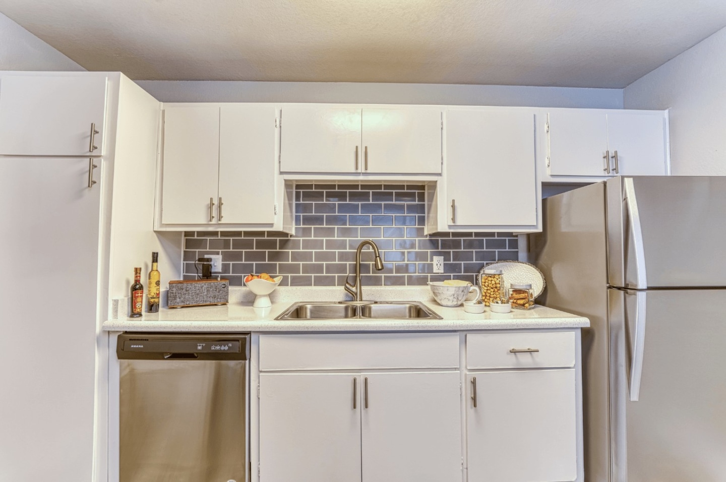 Las Brisas Apartment Homes Image 1
