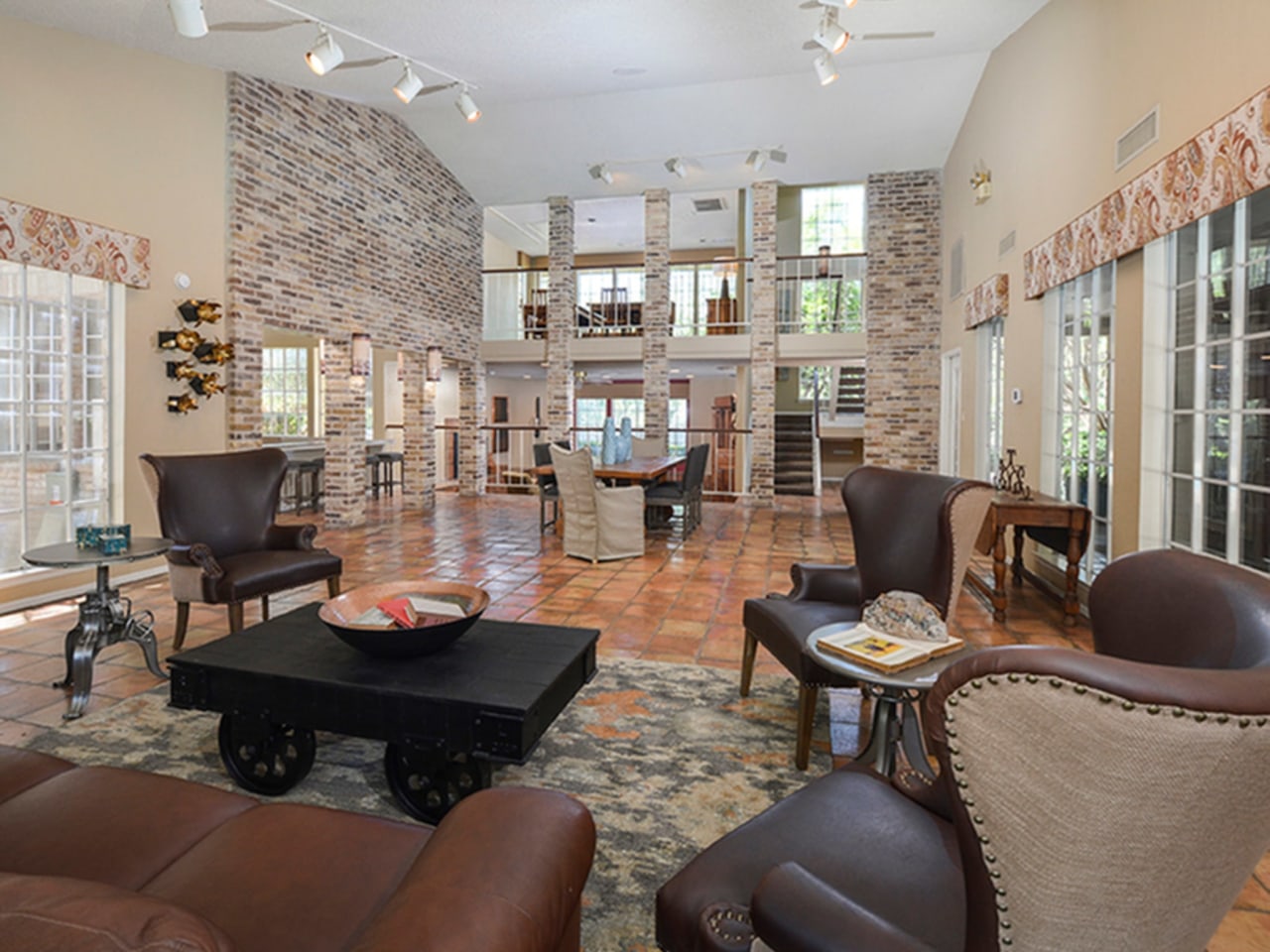 Oak Springs Image 9