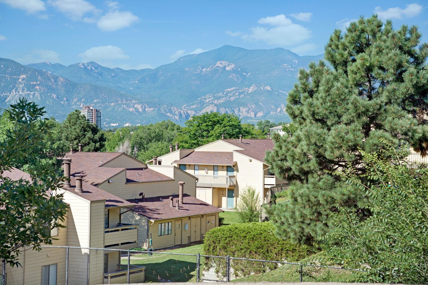 Grand View Apartment Homes Image 18