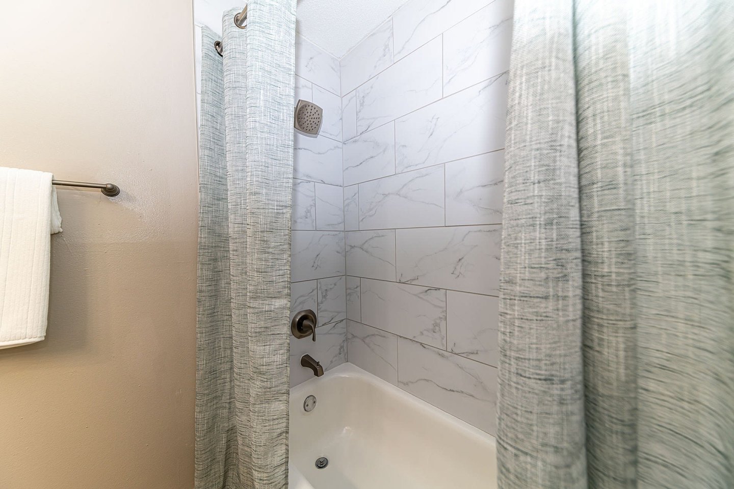 Windsor Village Image 35