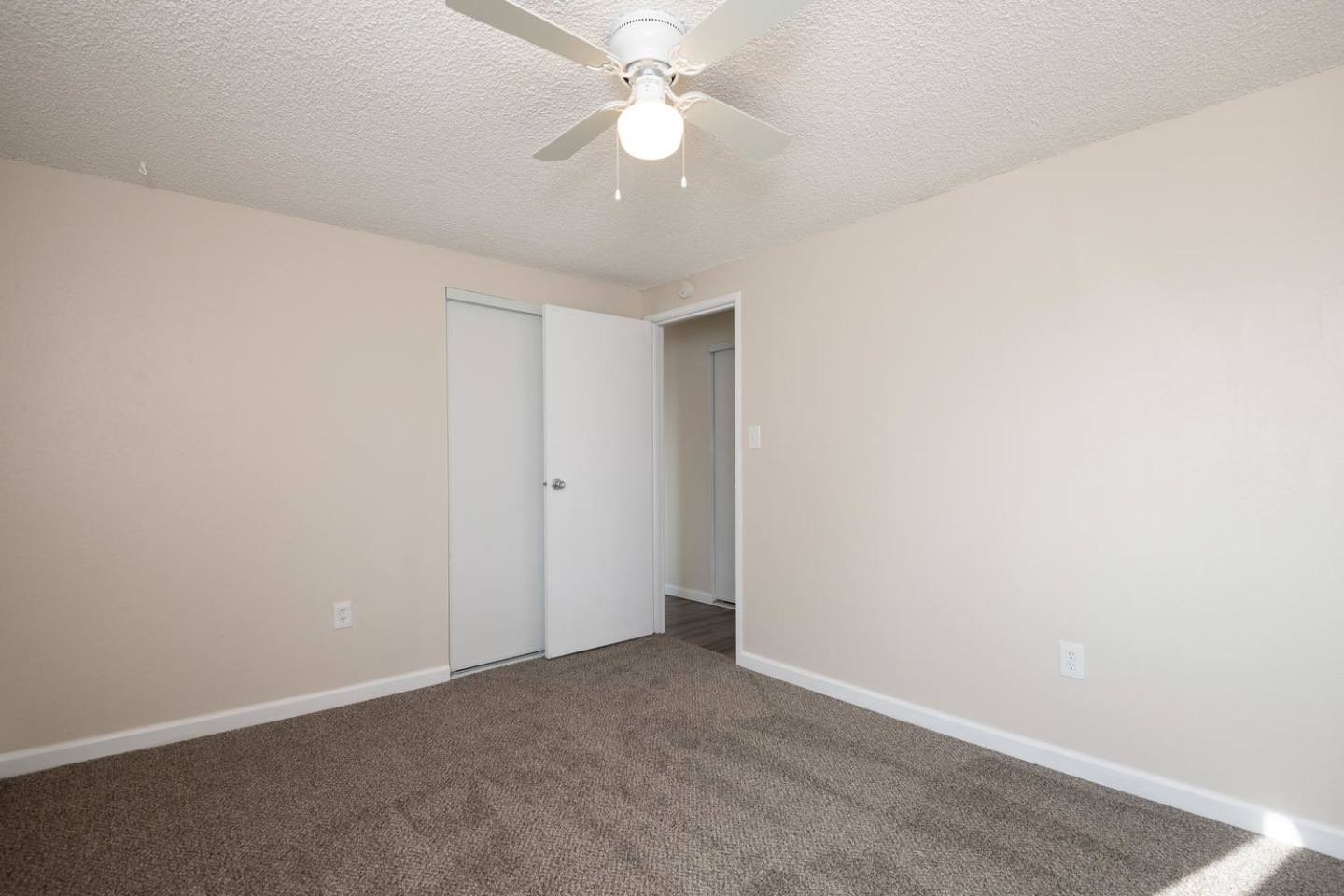 Candlelight Apartments Image 10