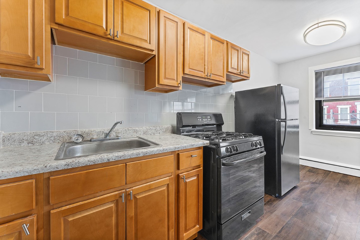 Girard court Image 7