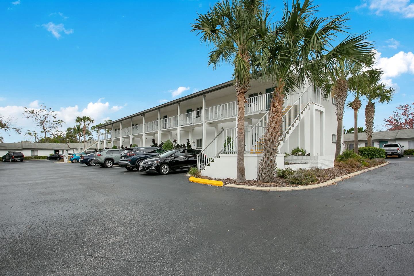 The Virginia Apartments Image 4