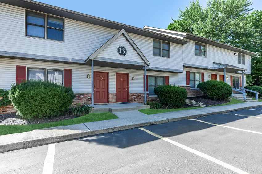 Hoosier Court Apartments Image 3