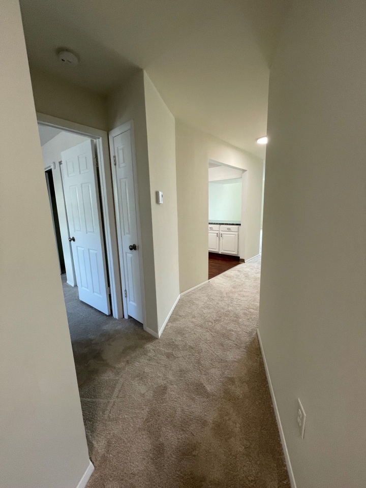 Skidmore Apartments Image 36