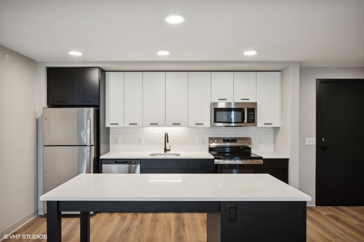 Harbourline Apartments Image 5