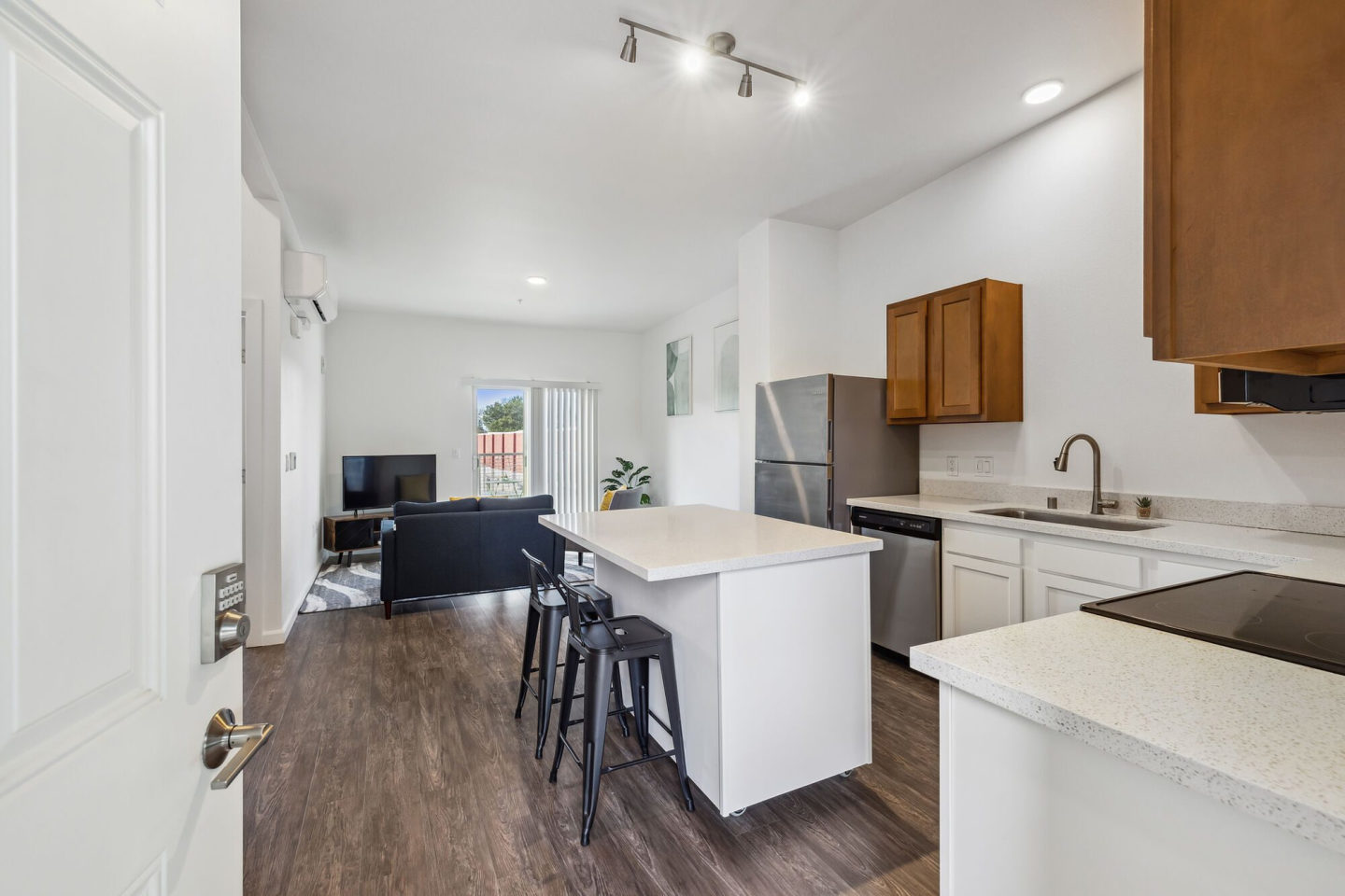 Pullman Modern Urban Apartments Image 31