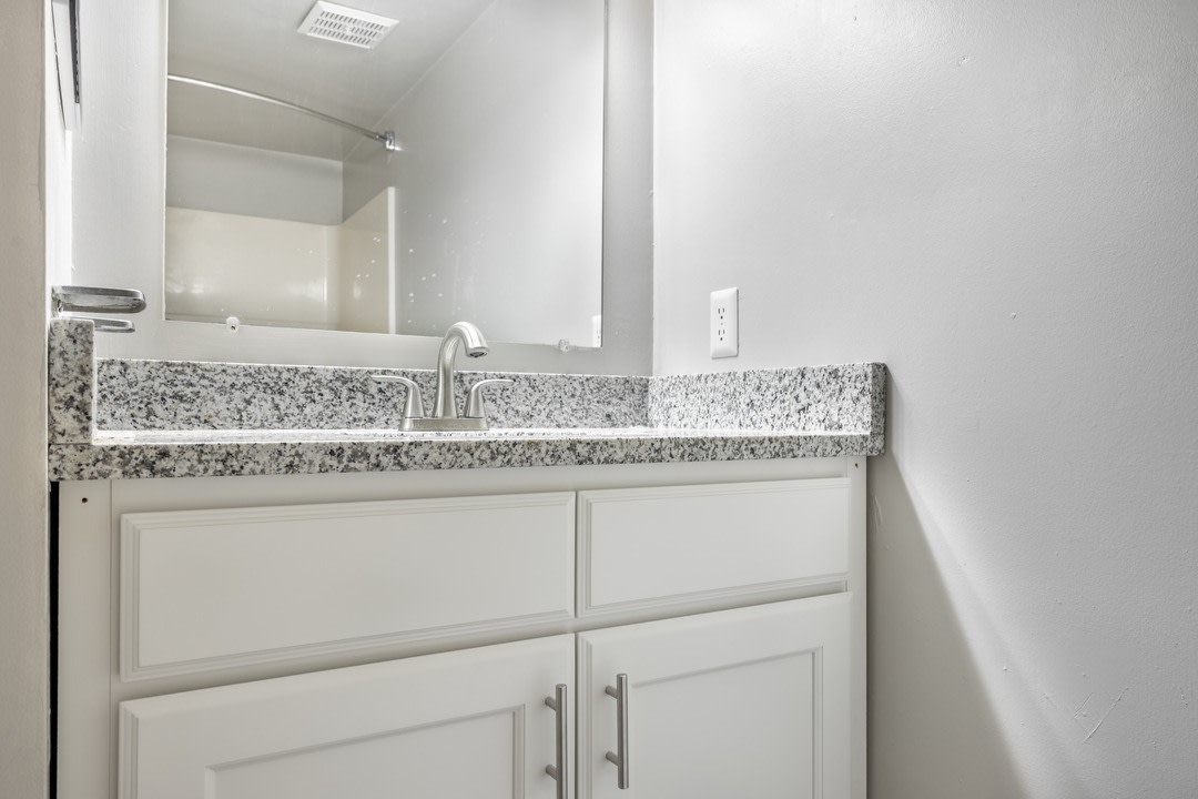 Carolanne Terrace Apartments Image 7
