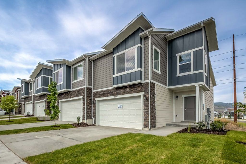 Rockwell Village Image 16