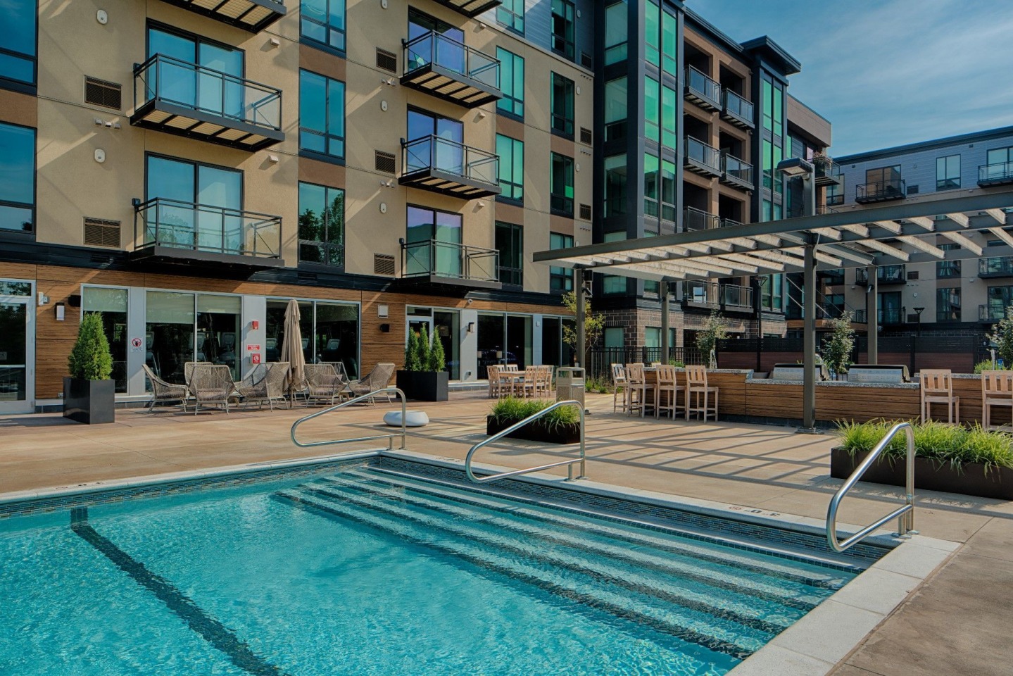 The Island Residences at Carlson Center Image 32