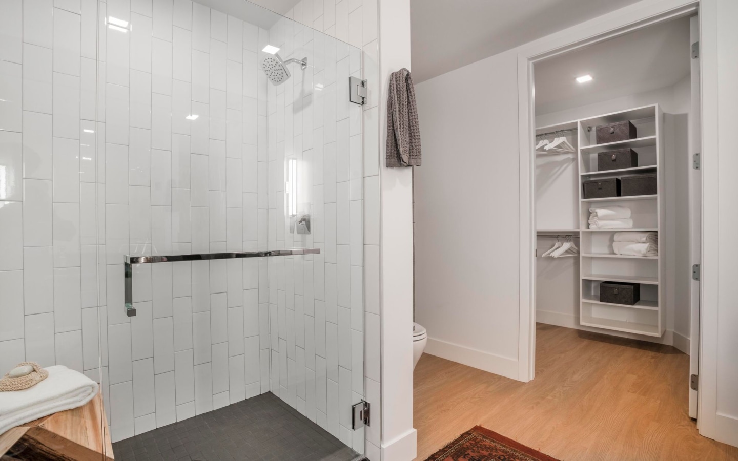 Shift Apartments Image 40