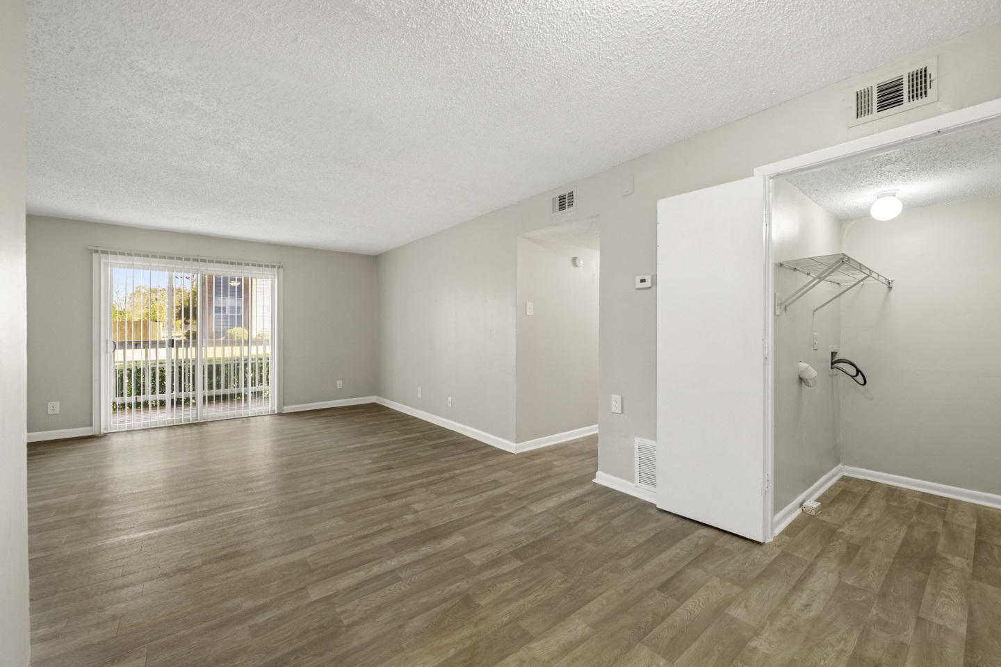 445 Cleveland Image 7